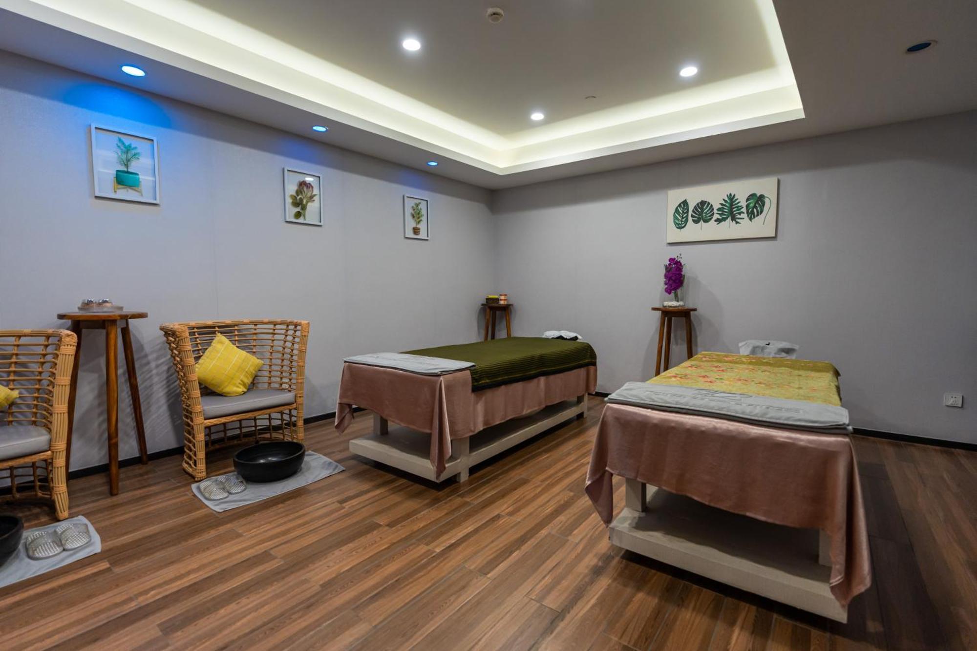 Olympia City Hotel By Dara Phnom Penh Exteriör bild