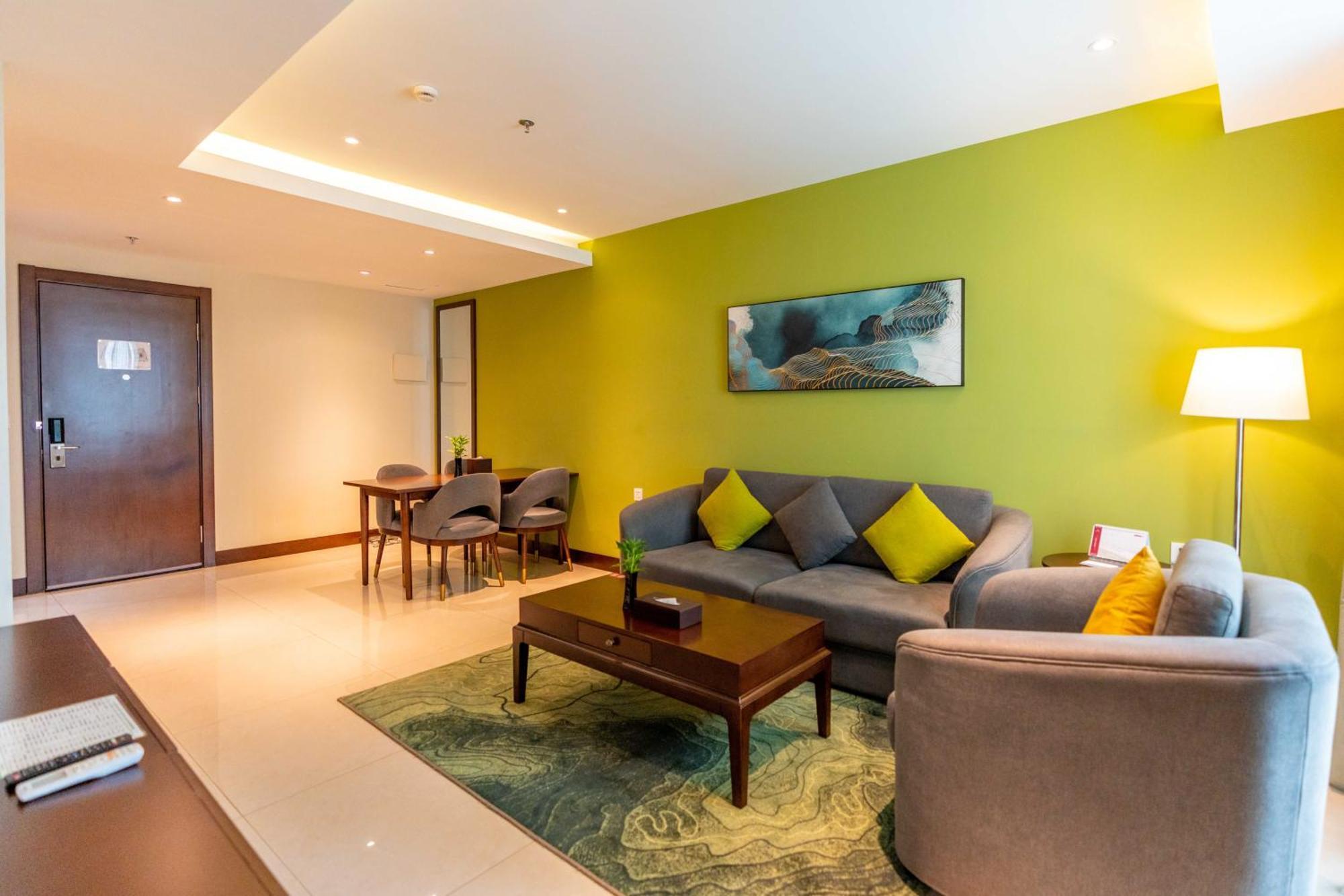 Olympia City Hotel By Dara Phnom Penh Exteriör bild